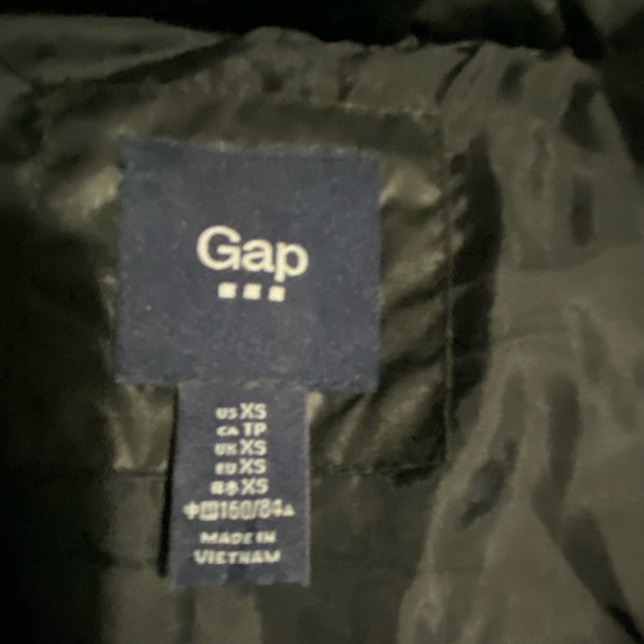 Gap Womens Black Faux Fur Lined Hooded Zip Up Puffer Vest. Sz- XS - Picture 12 of 13